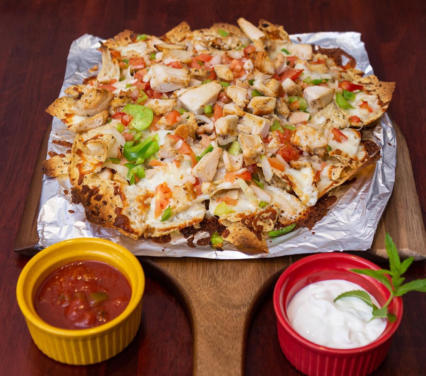 Nachos au poulet garnis